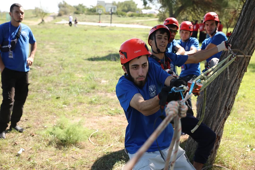 Студенты ЧПОУ "ГО и ЧС" на Молодёжном образовательном форуме «Каспий»